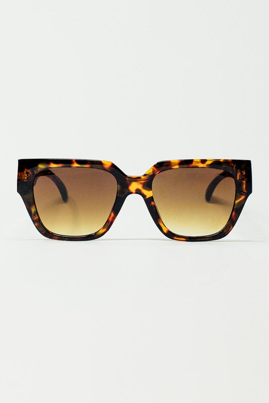Sunglasses in Brown Vintage